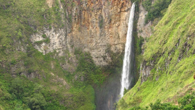 Air Terjun Sipiso Piso Surga Tersembunyi di Sumatera Air Terjun Sipiso Piso Surga Tersembunyi di Sumatera
