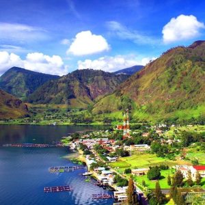 Danau Toba Parapat Destinasi Menakjubkan di Sumatera Danau Toba Parapat Destinasi Menakjubkan di Sumatera