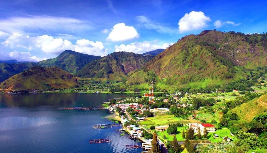 Danau Toba Parapat Destinasi Menakjubkan di Sumatera Danau Toba Parapat Destinasi Menakjubkan di Sumatera