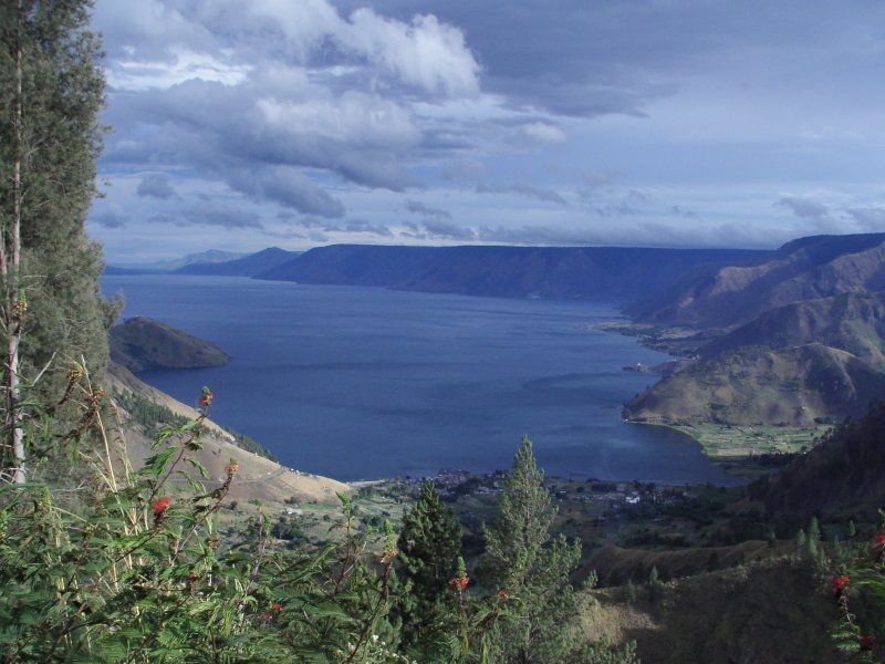 Keindahan Tak Ternilai Panorama Danau Toba Keindahan Tak Ternilai Panorama Danau Toba